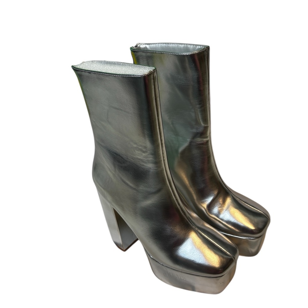 Lemondrop by privileged silver platform ankle boots